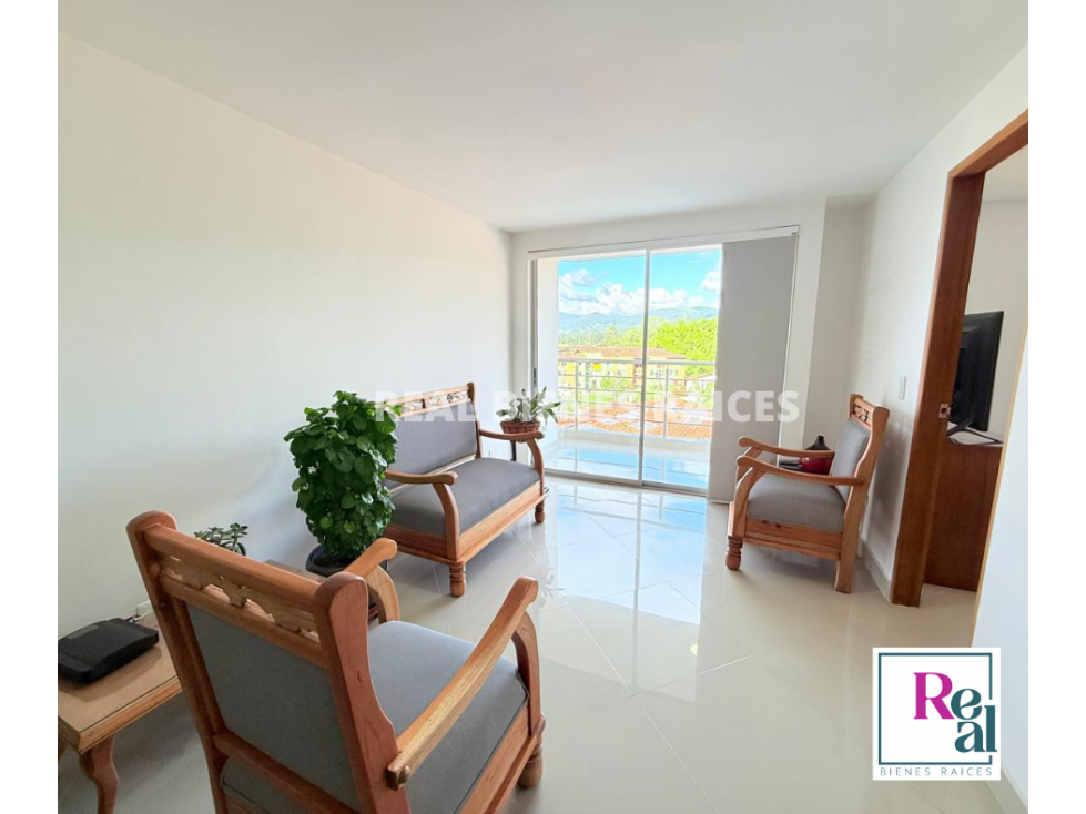 VENDO HERMOSO APARTAMENTO 4 PISO CON ASCENSOR. — foto 2