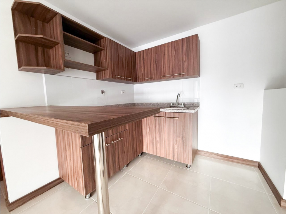 SE VENDE APARTAMENTO 4 PISO — foto 2