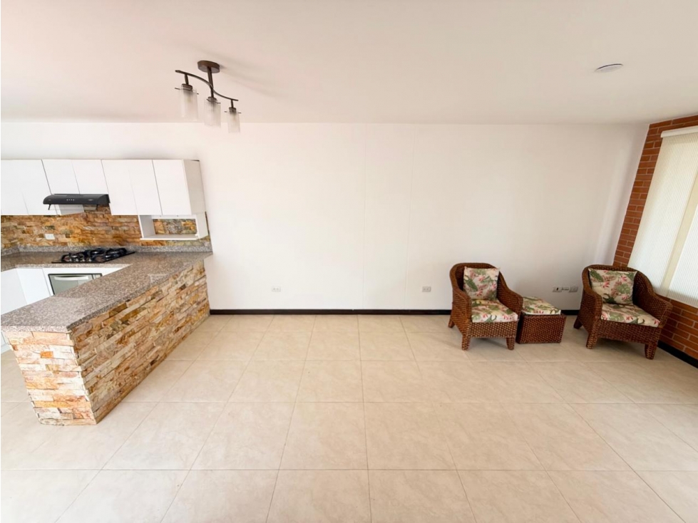 CASA EN VENTA EN UNIDAD CERRADA — foto 3