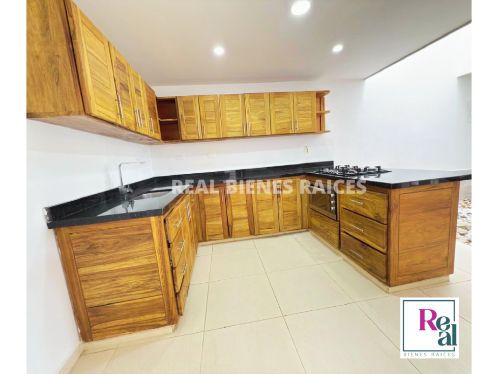 Casa Medianera en Arriendo Excelente Ubicación en La Ceja
