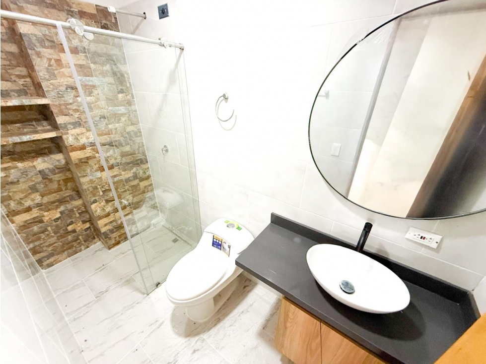 Se vende apartamento tercer piso, ubicado en sector residencial — foto 3
