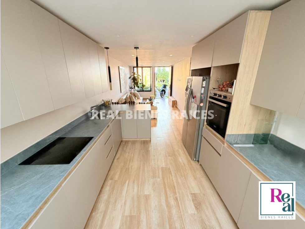 Casa en venta en unidad cerrada con portería 24 horas — foto 3