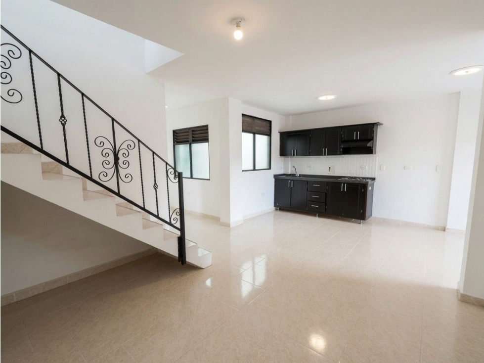 SE VENDE APARTAMENTO DUPLEX — foto 2