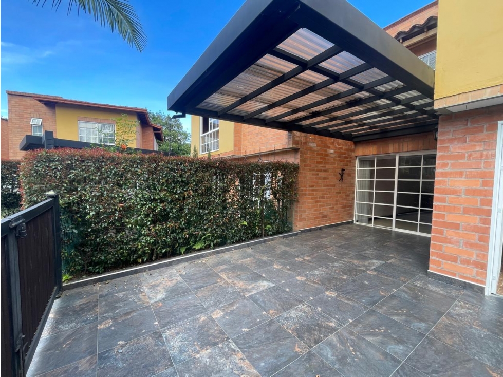 HERMOSA CASA EN ARRIENDO — foto 2