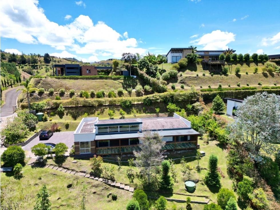 CASA CAMPESTRE EN VENTA EL RETIRO