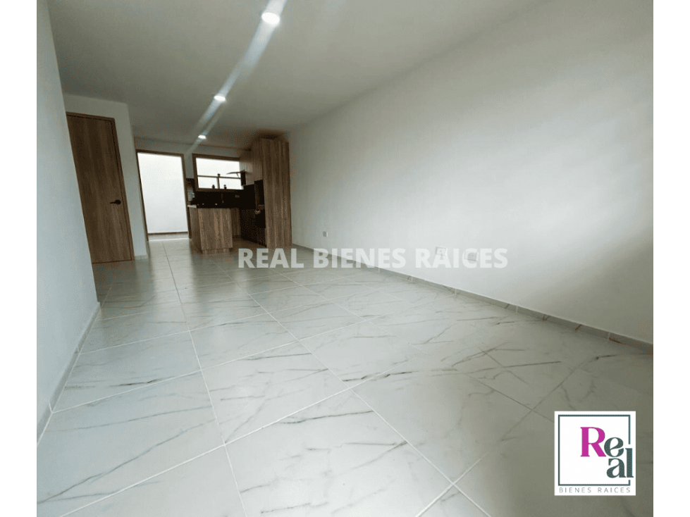 CASA UNIFAMILIAR EN VENTA SECTOR ESTRATO 4 — foto 3