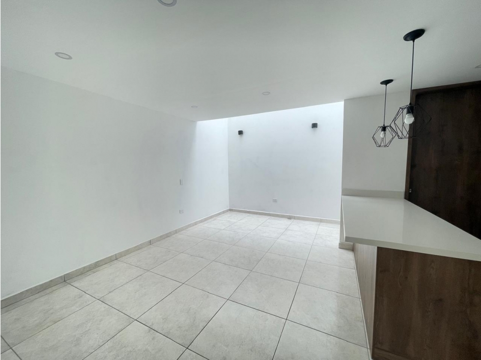 HERMOSA CASA EN ARRIENDO