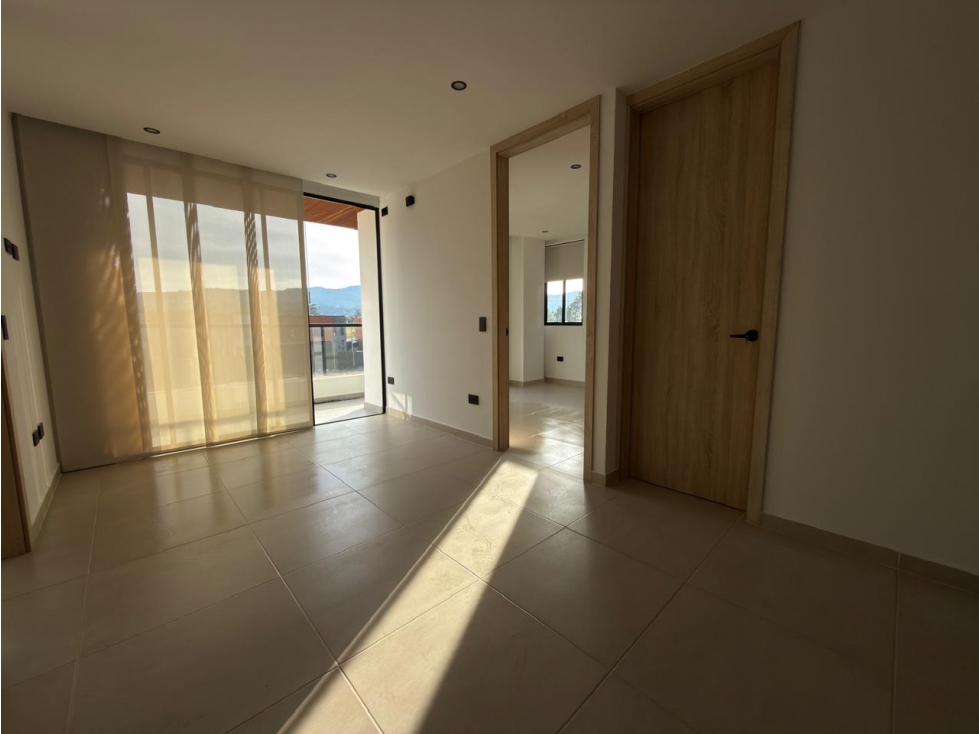 HERMMOSO APARTAMENTO EN ARRIENDO — foto 3