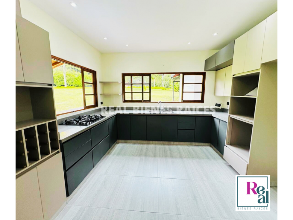 HERMOSA FINCA EN UN LOTE DE 6.060 M2 PLANOS — foto 5