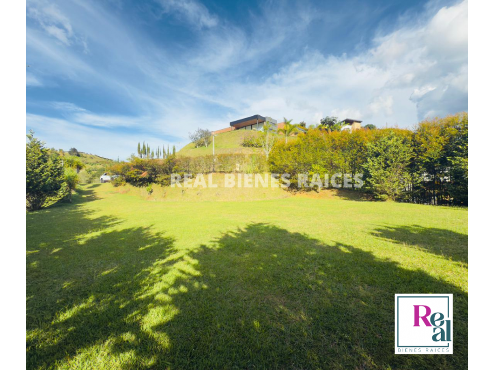 HERMOSO LOTE EN PARCELACION EXCLUSIVA