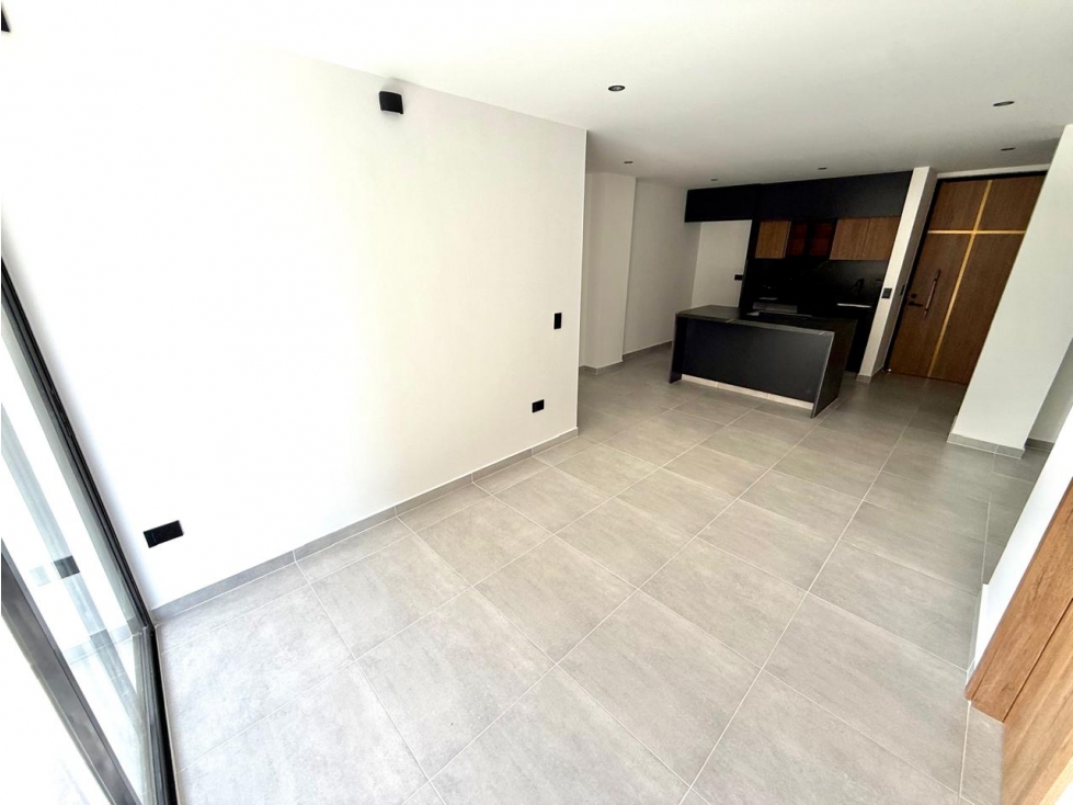HERMOSO APARTAMENTO EN ARRIENDO — foto 3