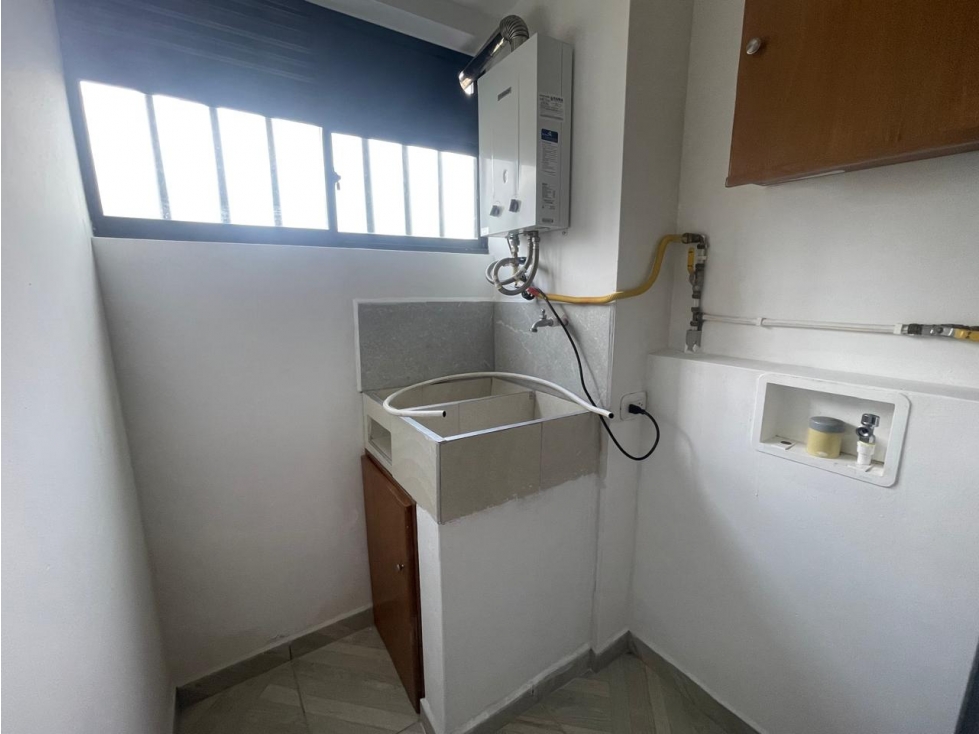 APARTAMENTO EN ARRIENDO — foto 4