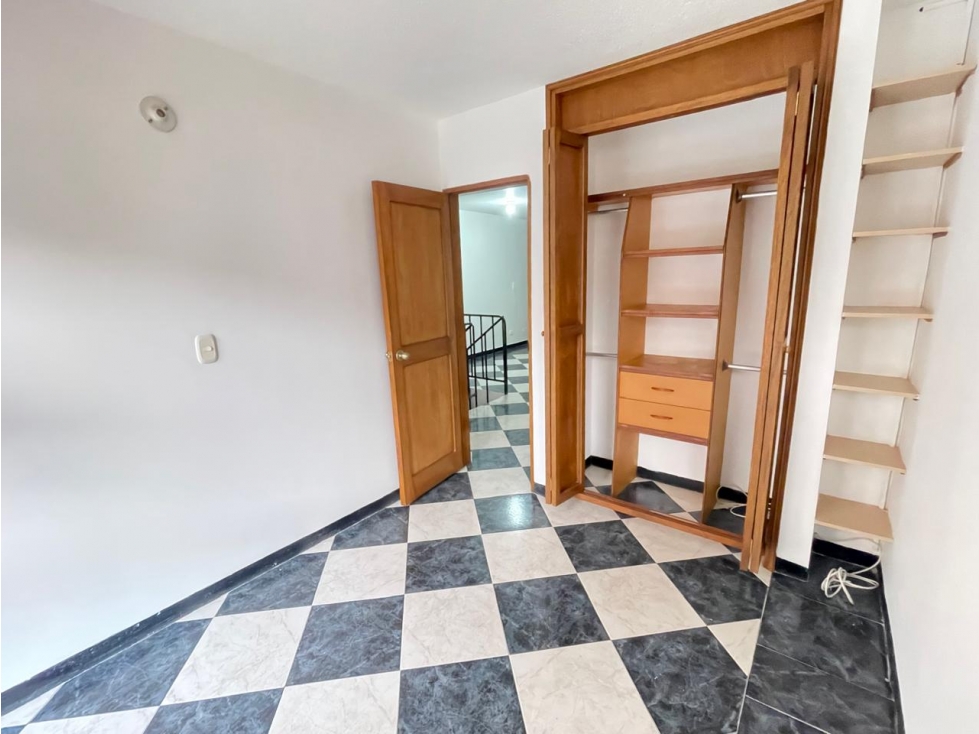 SE ARRIENDA APARTAMENTO — foto 4