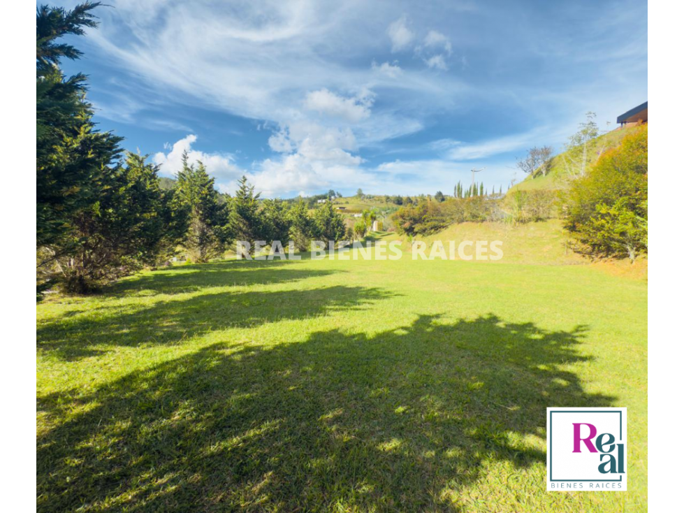 HERMOSO LOTE EN PARCELACION EXCLUSIVA — foto 4