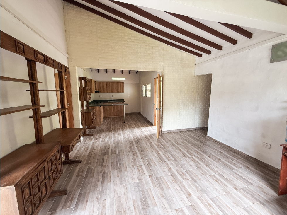 Casa finca ubicada en una excelente zona, cerca al sector de La Fe — foto 2