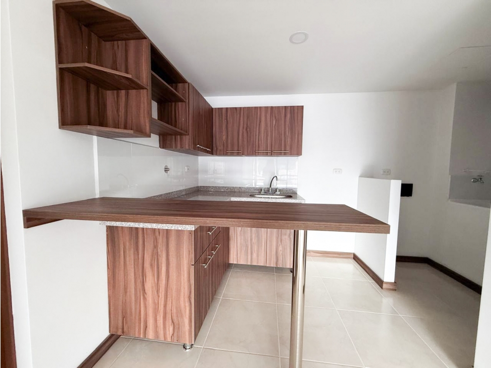 SE VENDE APARTAMENTO 4 PISO