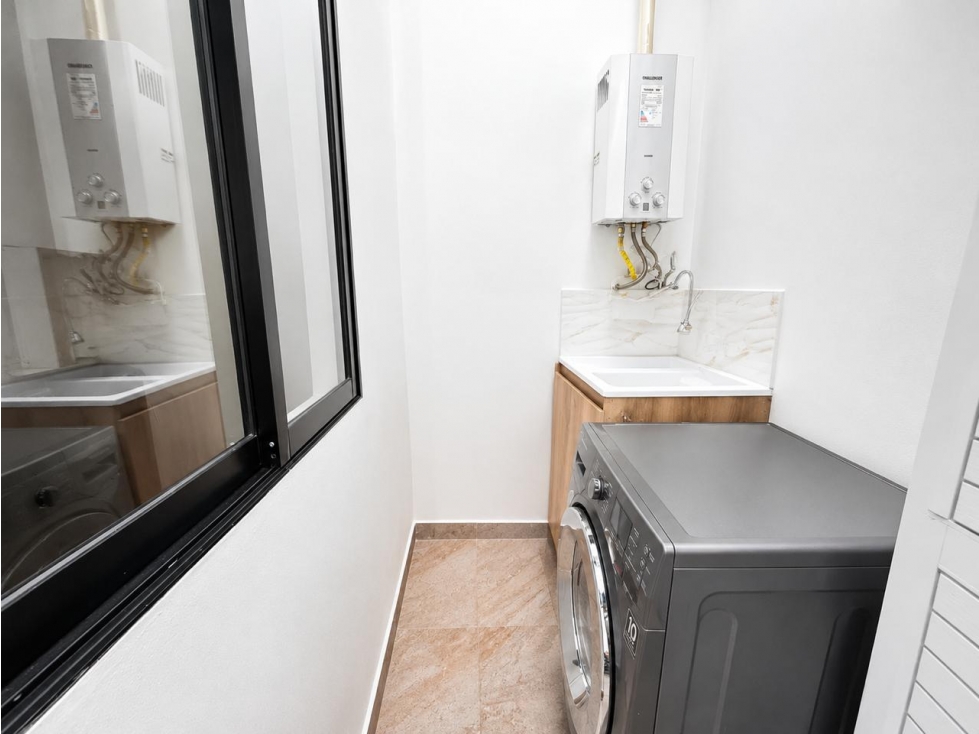 SE ARRIENDA HERMOSA CASA! AMPLIA, IDEAL PARA DISFRUTAR EN FAMILIA — foto 4