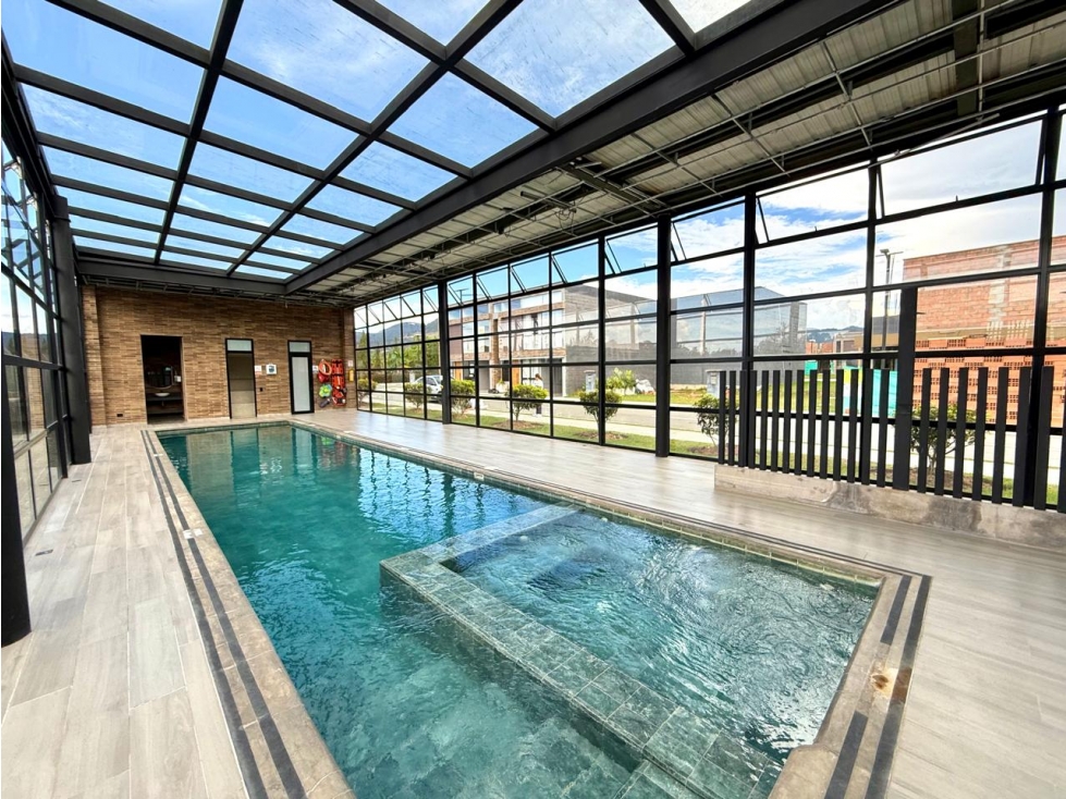HERMOSO LOTE EN UNIDAD CERRADA - 6