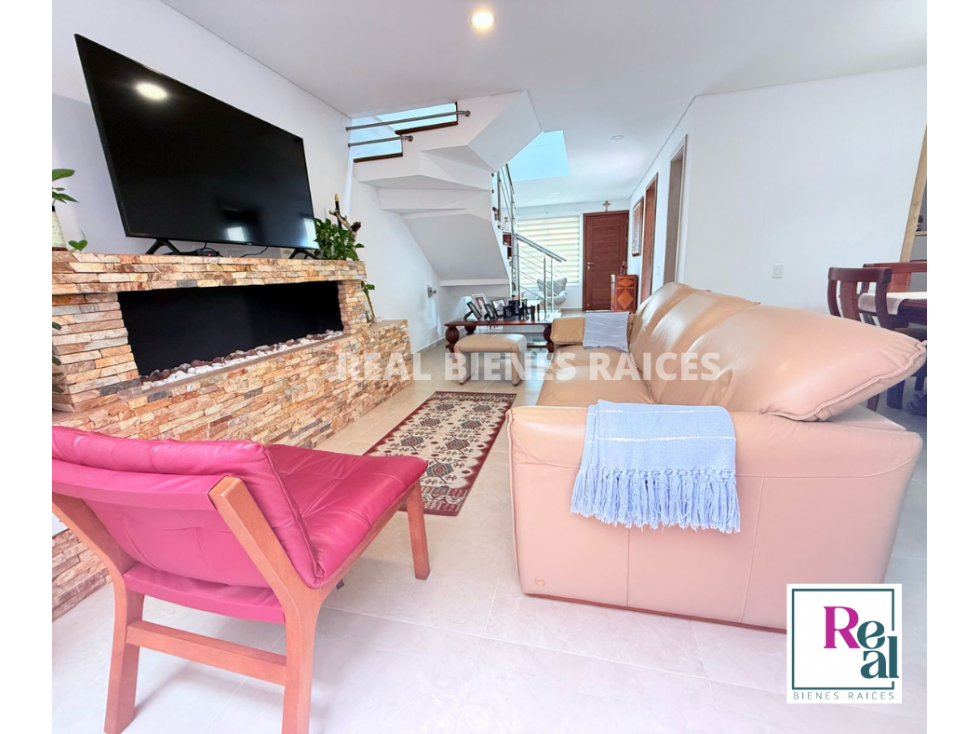 Vendo hermosa casa medianera en unidad cerrada. — foto 5