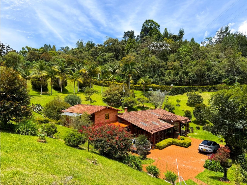 FINCA EN ARRIENDO UNIDAD CERRADA