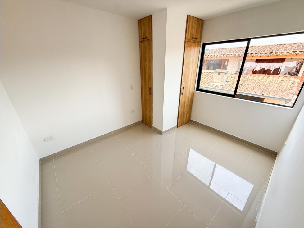 Se vende apartamento tercer piso, ubicado en sector residencial — foto 5