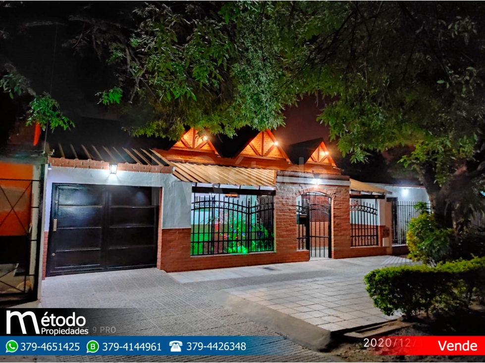 En Venta - Casa - 4 Dorm. - B° 237 Viv. - 1