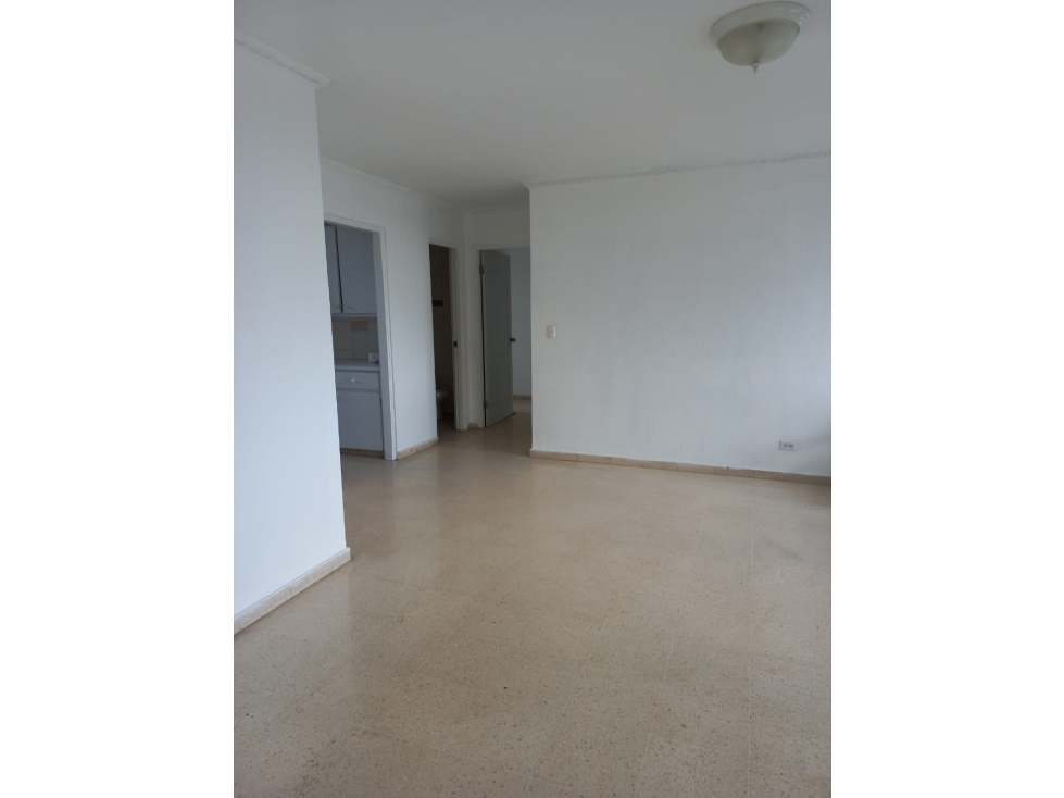 ALQUILO APARTAMENTO EN EL DORADO, 3 RECAMARAS, 120M2, VACIO. — foto 6