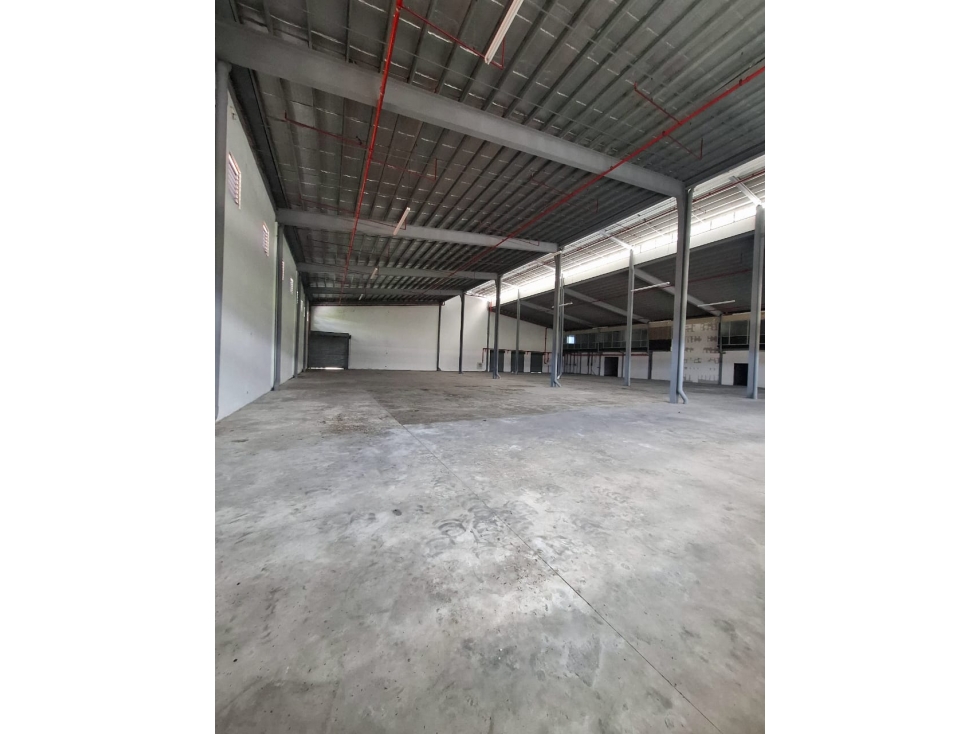 Venta de Bodega en Tocumen, Ideal para Logística e Industria. — foto 2