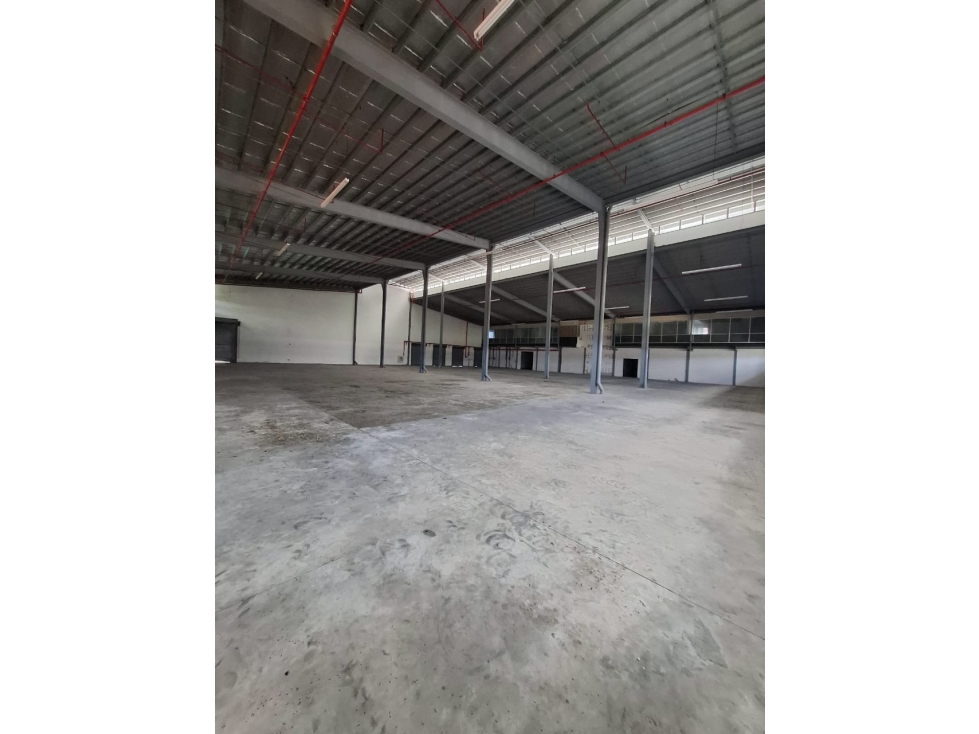 Venta de Bodega en Tocumen, Ideal para Logística e Industria. — foto 5
