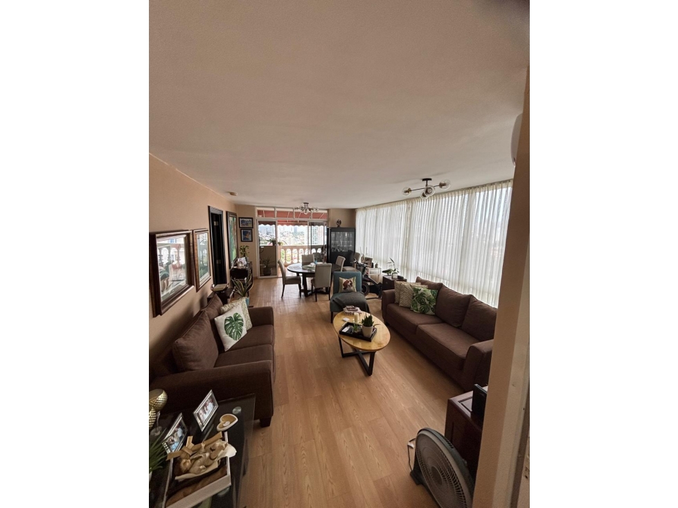VENDO APARTAMENTO EN HATO PINTADO, 3 RECAMARAS, 157M2.