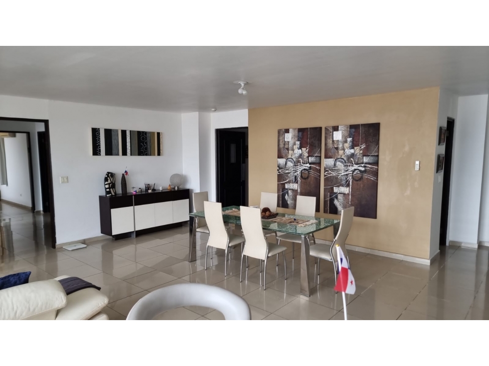 Alquilo Apartamento Amoblado en Obarrio, 3 Recámaras, 200m². — foto 3