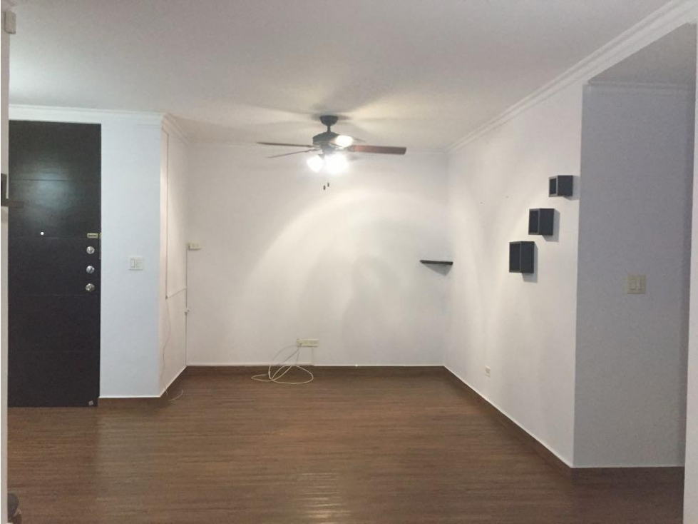 VENDO APARTAMENTO EN COSTA DEL ESTE, 3 RECAMARAS, 115M2, PISO ALTO. — foto 4