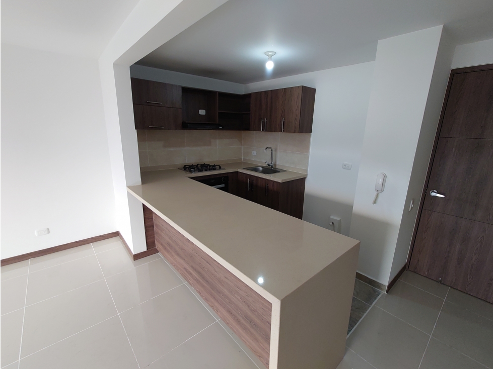 VENTA APARTAMENTO EN VALLE DEL LILI - CALI