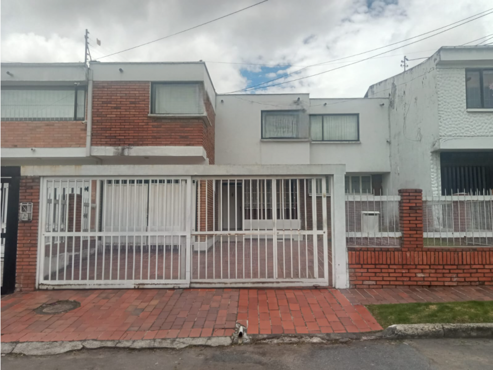 VENTA DE CASA EN PONTEVEDRA