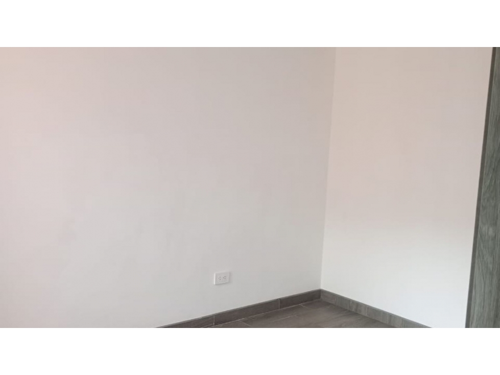 VENTA DE APARTAMENTO MADRID — foto 4