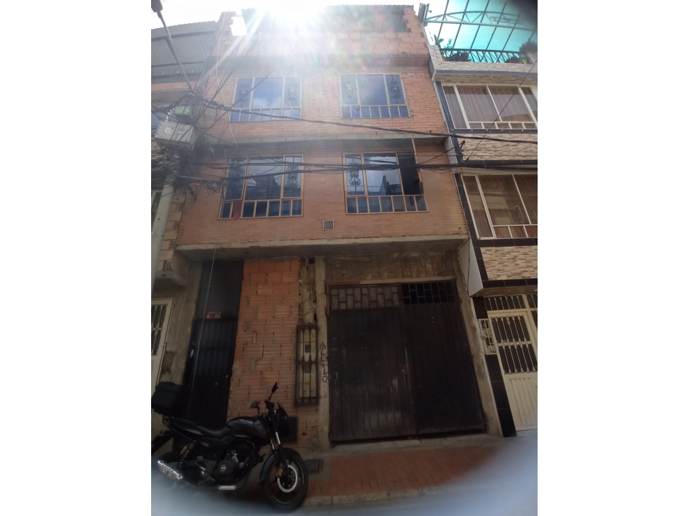 VENTA CASA PATIO BONITO-KENNEDY