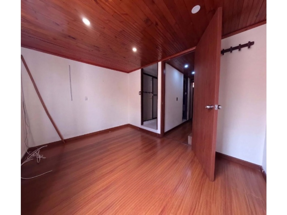VENTA CASA PRADOS DE CASTILLA-KENNEDY — foto 4