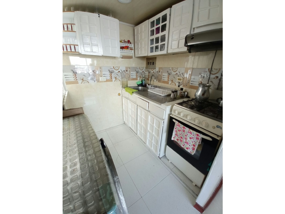 VENTA APARTAMENTO SANTA ROSITA-ENGATIVA