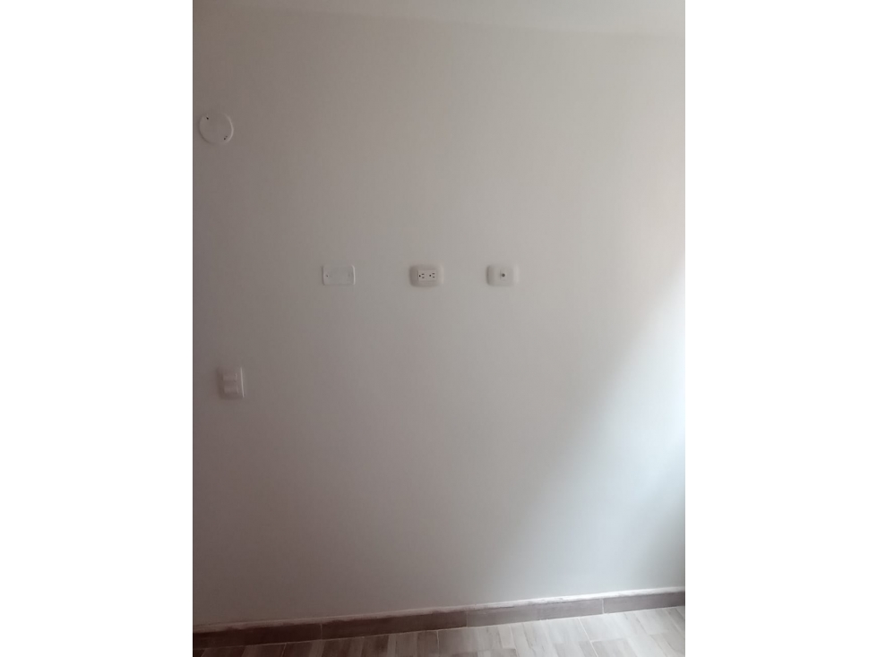 ARRIENDO APARTAMENTO MAZZARO — foto 2