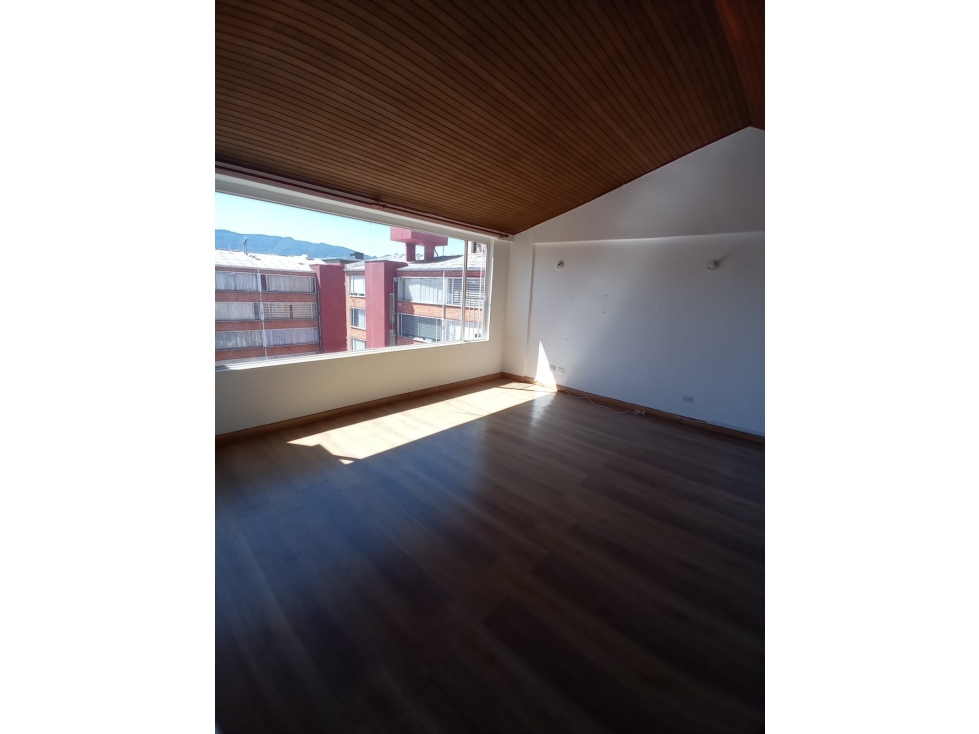 VENTA APARTAMENTO PRADO VERANIEGO ALCALA -SUBA — foto 2