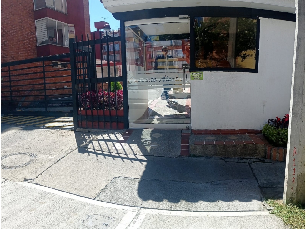 VENTA APARTAMENTO PRADO VERANIEGO ALCALA -SUBA — foto 3