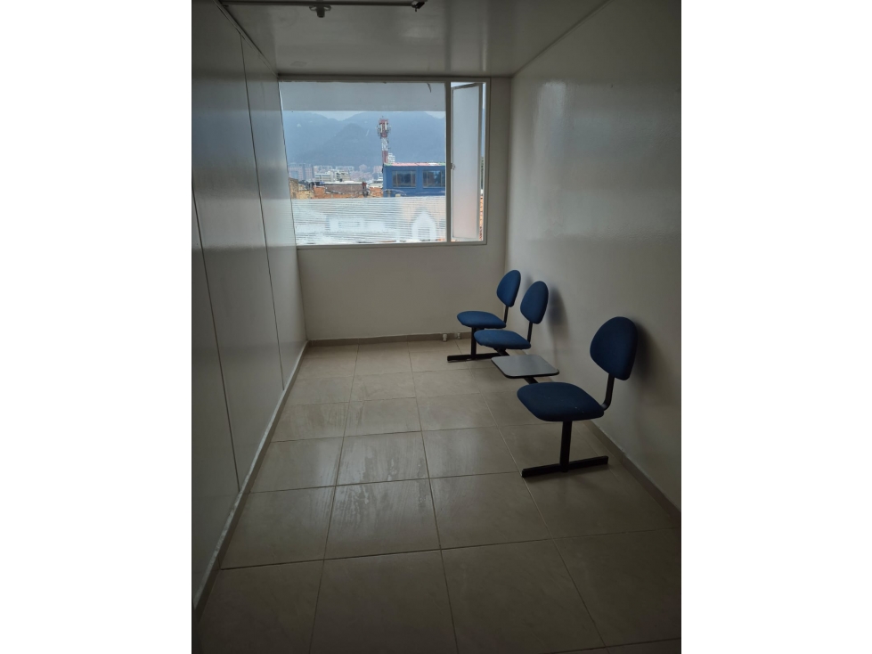 VENTA OFICINA 7 DE AGOSTO-CHAPINERO