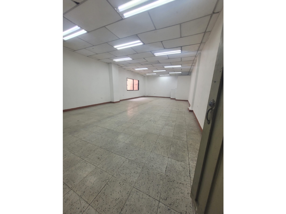 Bodega en arriendo en zona centro de medellin