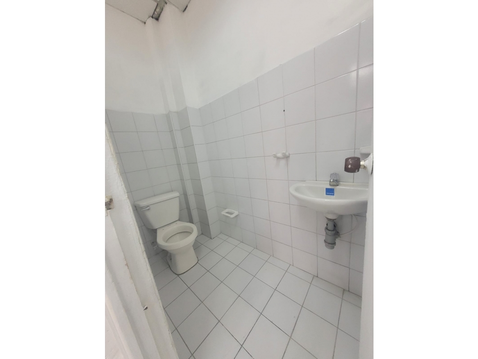 Bodega en arriendo en zona centro de medellin — foto 2