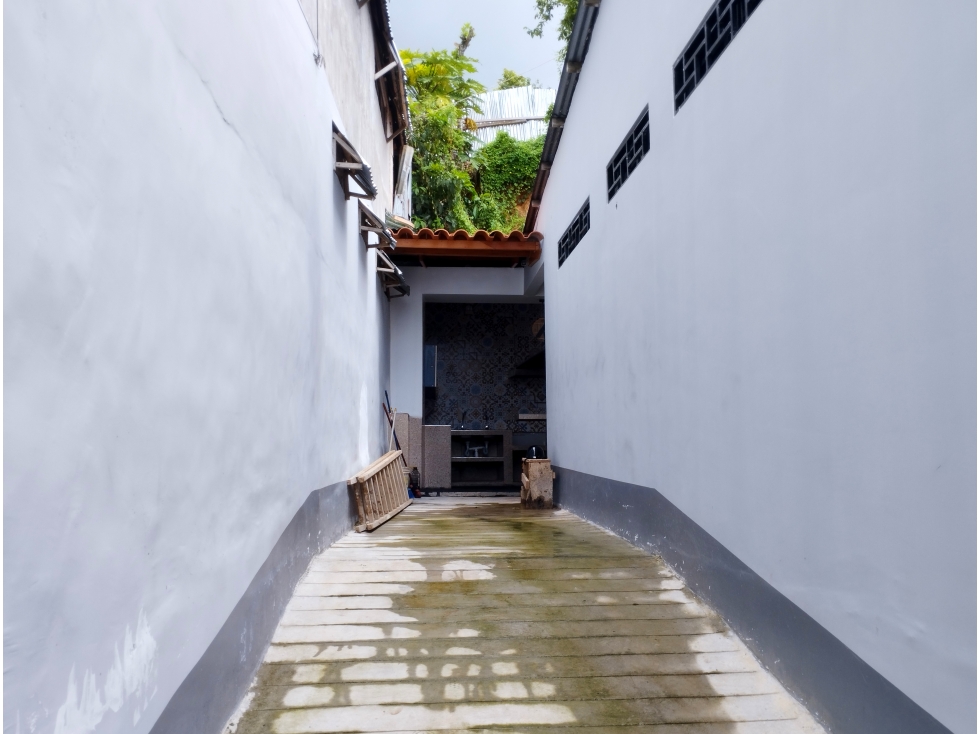 SE VENDE CASA EN YURIMAGUAS, LORETO - 3
