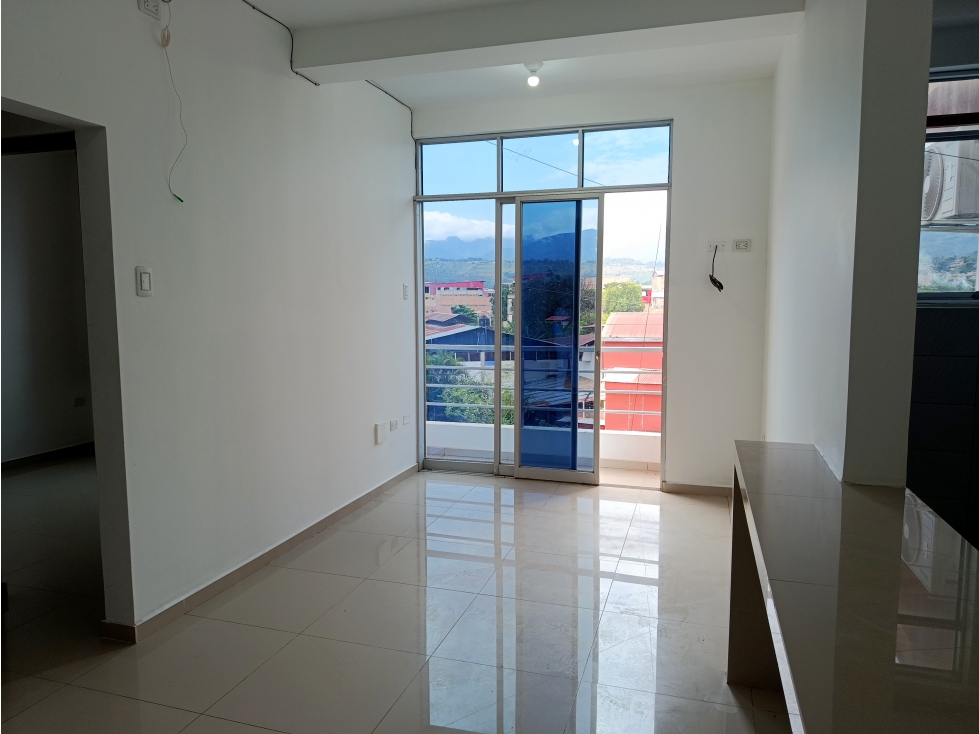SE ALQUILA DEPARTAMENTO EN MORALES, TARAPOTO - 2