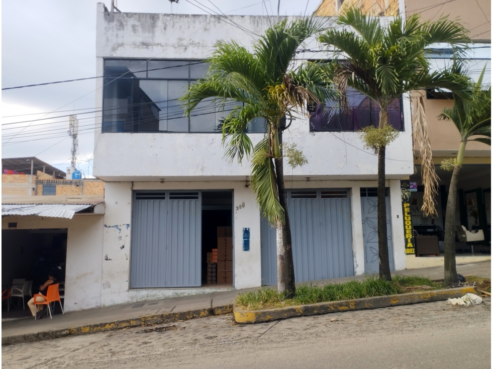 SE VENDE INMUEBLE CON LOCAL COMERCIAL Y DEPARTAMENTO EN TARAPOTO - 2