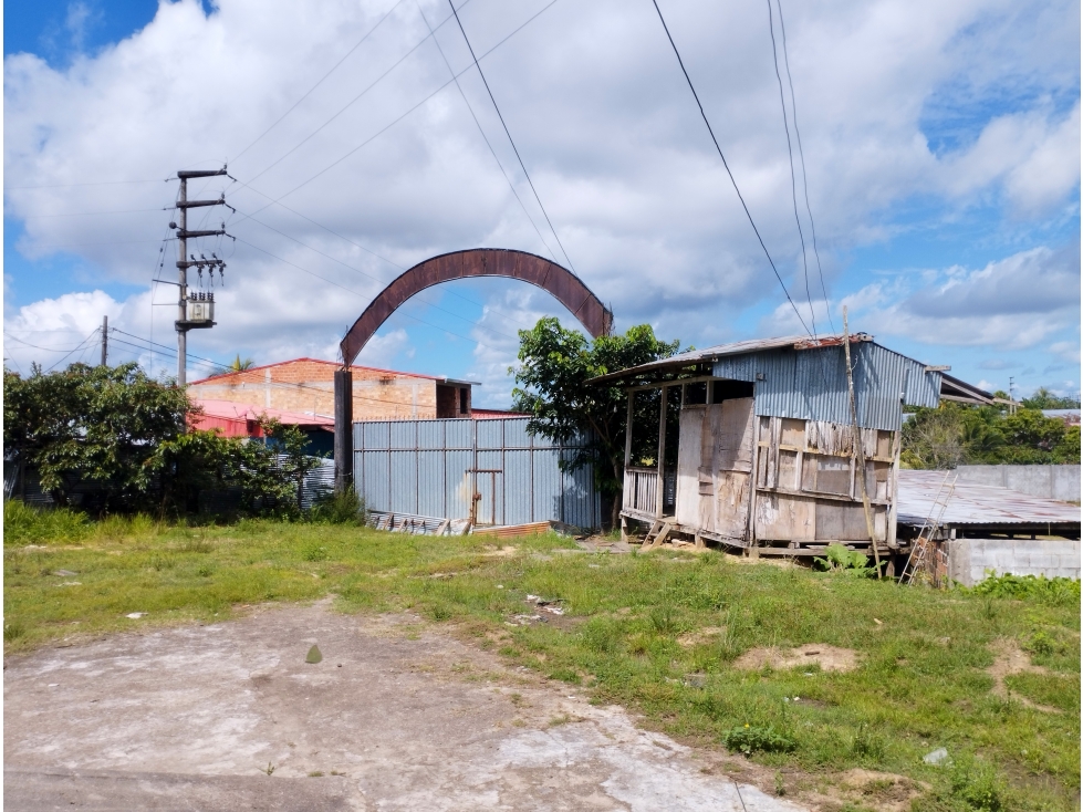 SE VENDE INMUEBLE EX FABRICA DE TRIPLAY EN YURIMAGUAS, LORETO - 2
