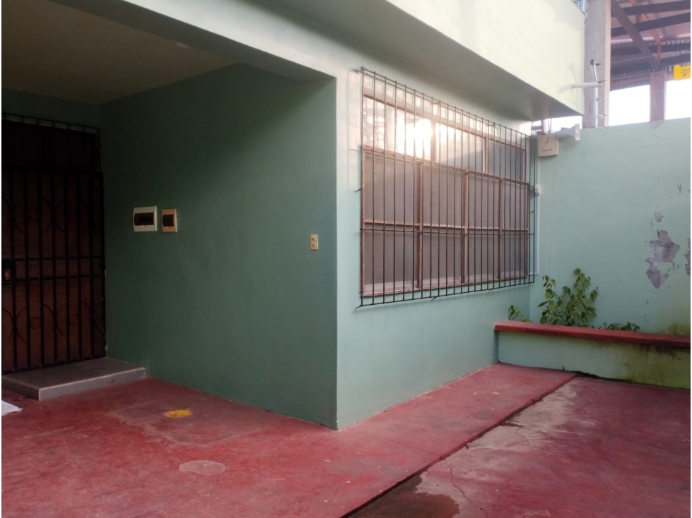 SE VENDE O SE ALQUILA ESTA CASA DE 3 PISOS EN YURIMAGUAS, LORETO - 5