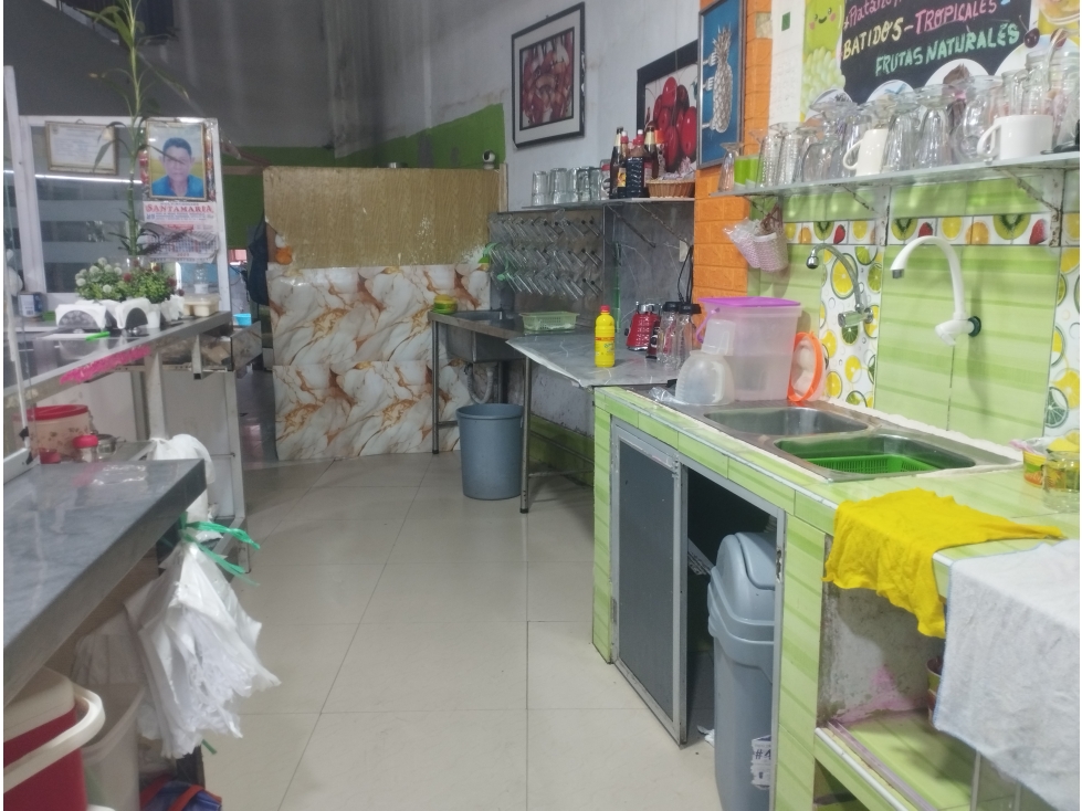 SE VENDE INMUEBLE CON LOCAL Y ALOJAMIENTO EQUIPADOS, EN YURIMAGUAS - 6